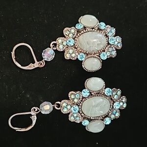 Gun metal and blue 💙 rhinestone earrings